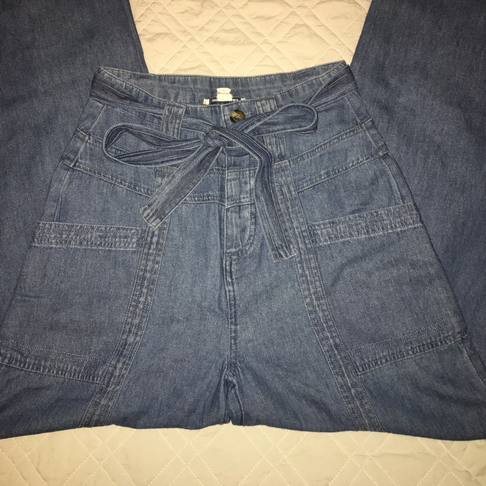American Eagle high waisted flare pants